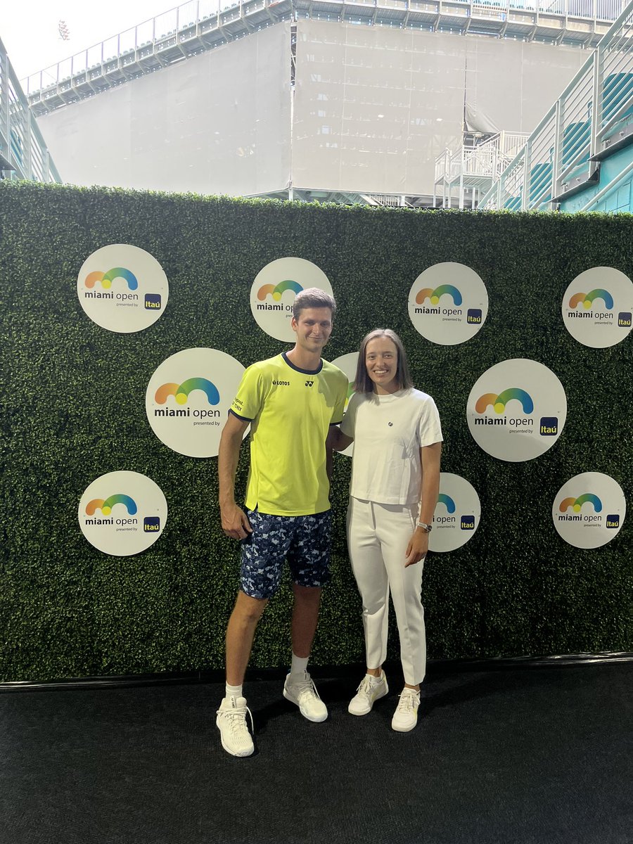 In Pole position 🇵🇱 

Hi Champs! 👋🏆 <a href="/HubertHurkacz/">Hubert Hurkacz</a> <a href="/iga_swiatek/">Iga Świątek</a>