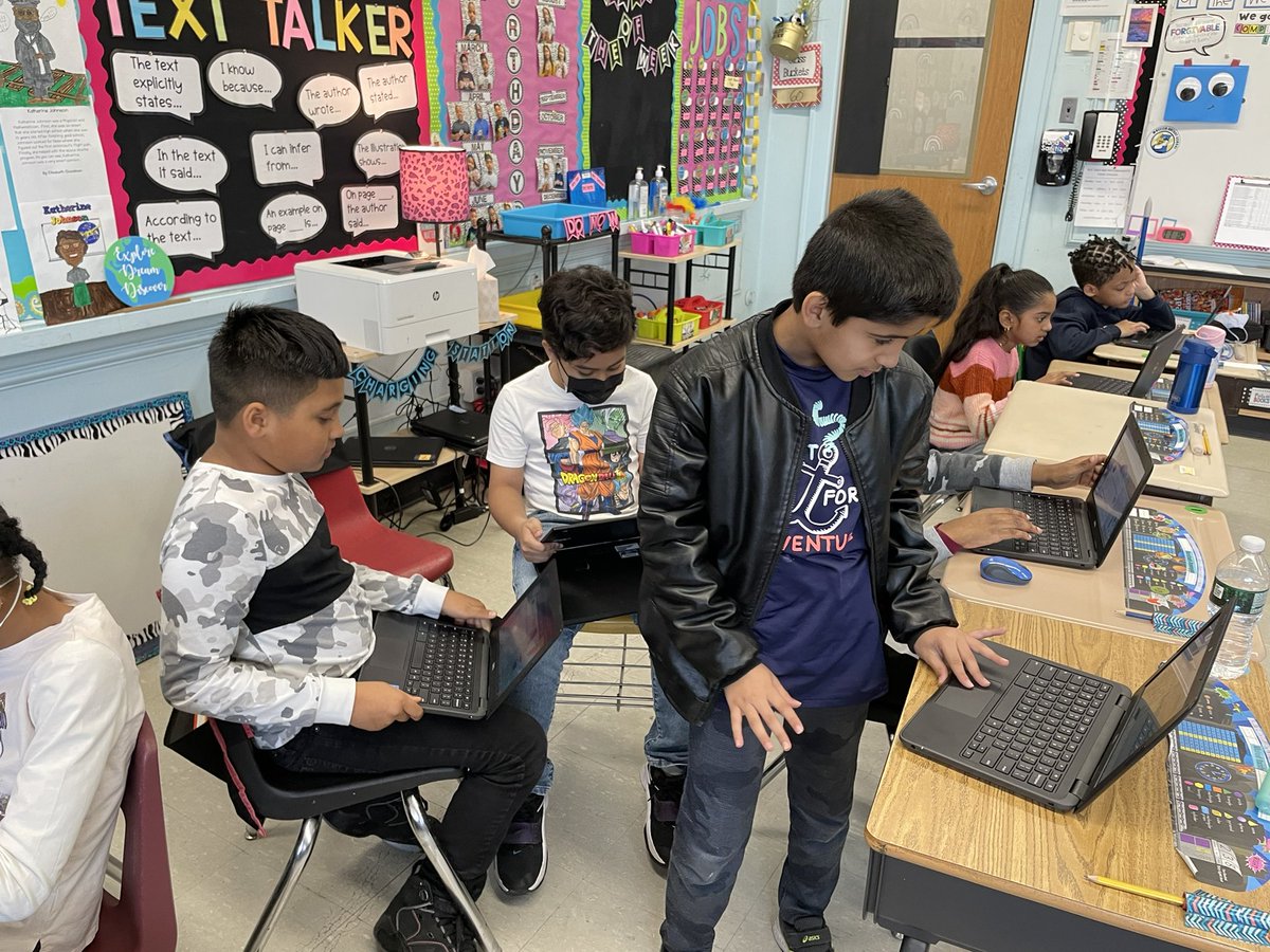 MrsCea1's tweet photo. We began utilizing Pixton this week. This creative application has inspired all our students (even our reluctant writers) to love writing! #creativecomics #avatars @Pixton @WheelerAvenue @VS13UFSD https://t.co/YJ1GrTSrrQ