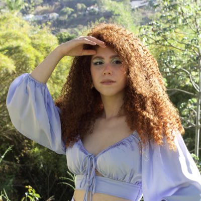 YessiiiGa's tweet photo. #NuevaFotoDePerfil https://t.co/oxxYSxYiEb