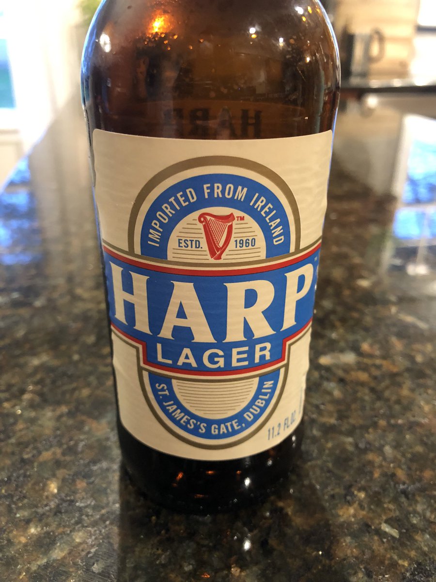 BarryLHouser's tweet photo. Thank you to @FrostyBatman &amp; @bailyehendleyy for bringing a bit of Ireland back home! @harplager @GuinnessIreland @SmithwicksAle ☘️🇮🇪 https://t.co/kb1Vy28PeR
