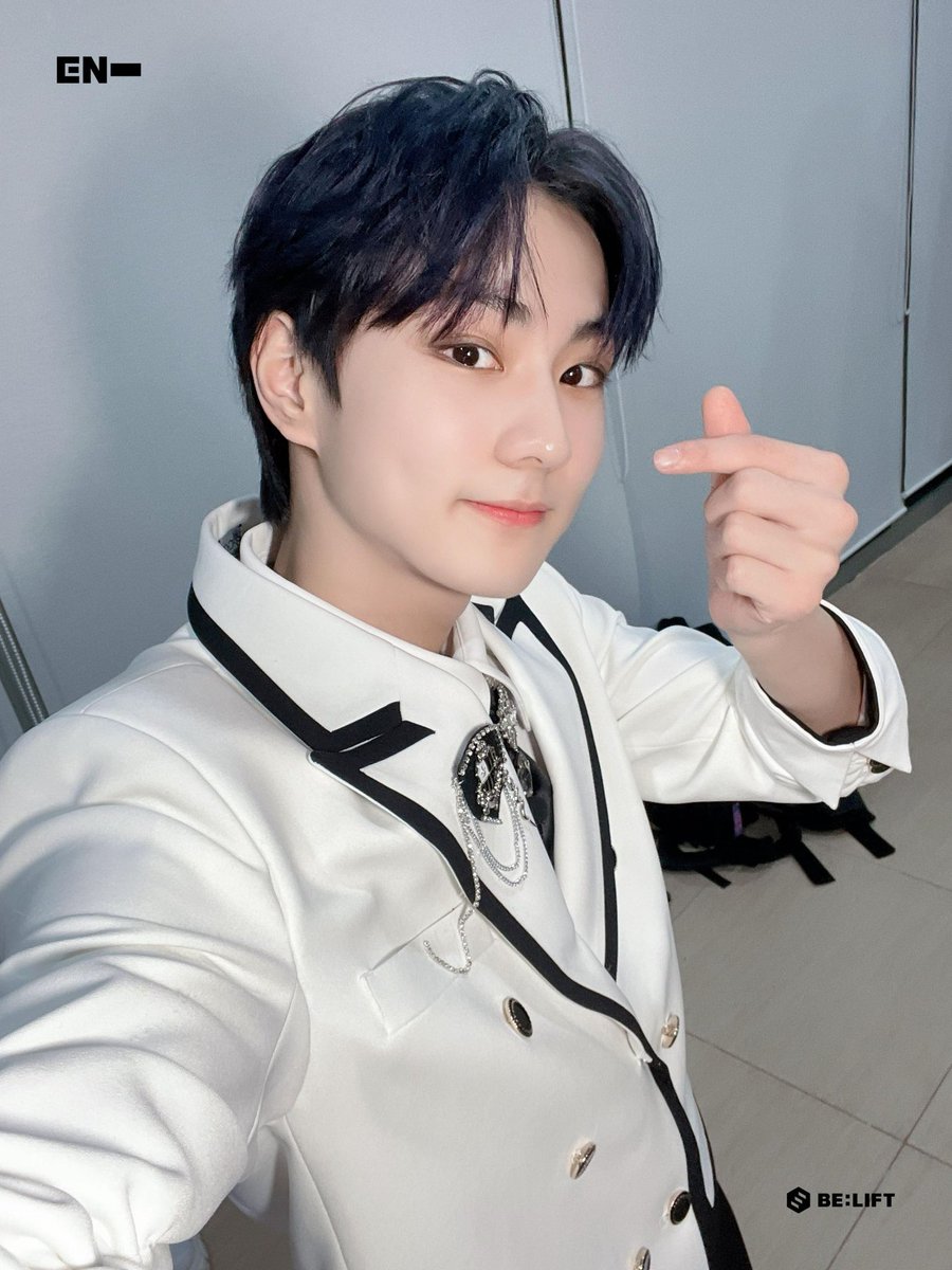 yangzzzang's tweet photo. 🫶🫶🫶🫶 https://t.co/gnFTawcWQ3