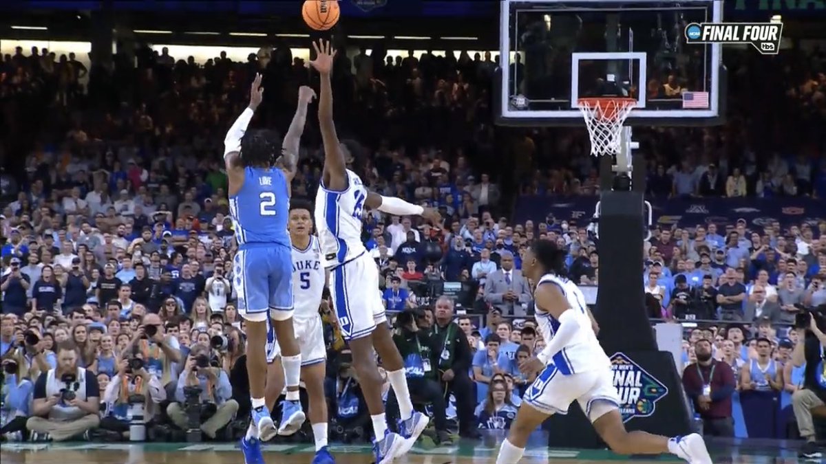 Ballislife's tweet photo. https://t.co/JzznFEK8lP