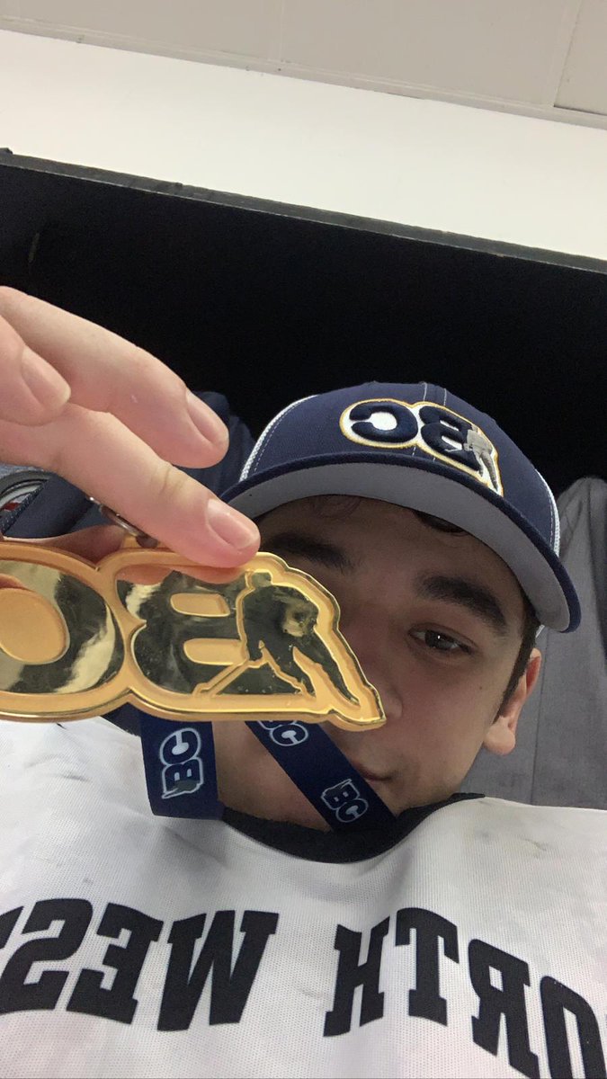 DanielMayne10's tweet photo. Well that's a wrap. Hawks win their U17 championship. Congrats to @NWHawks_U17AAA and @mayne_nick. Hard work by you and great goalie coaching by @SeanVanCityPFGS puts this medal around your neck. Congratulations!!! https://t.co/JwsNSQ53Wb