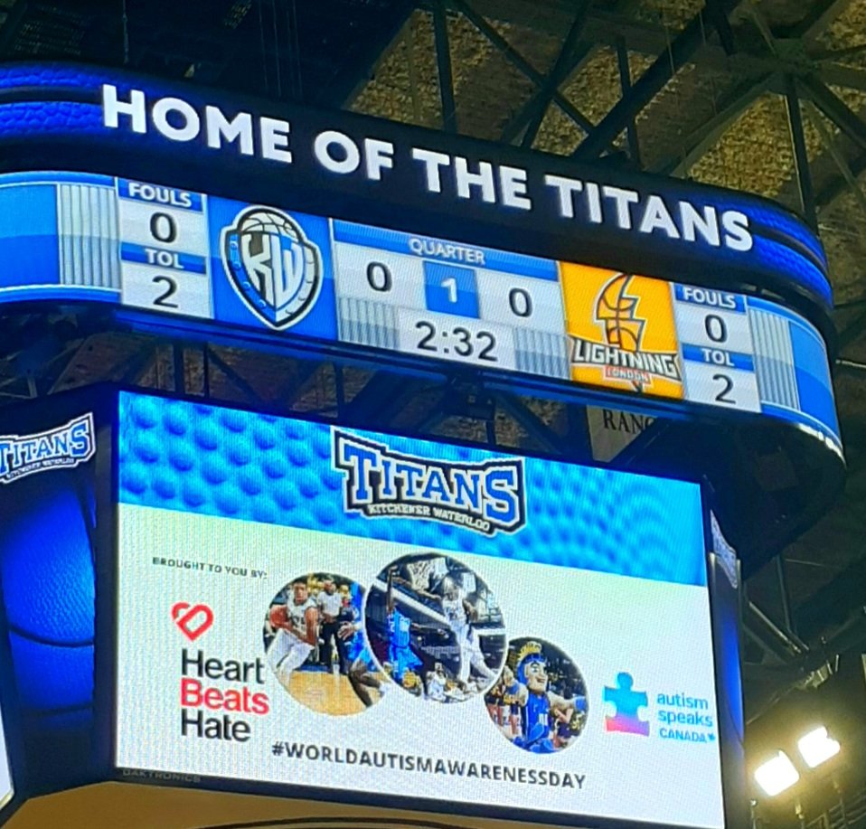 THE_KINGSLEYS's tweet photo. @HeartBeatsHate 
Another night out with my buddy,  #HeartBeatsHate. Keep up the awesome work everyone 👏 @RemaxGoingHome
#WorldAutismAwarenessDay
 at @kw_titans 🏀 game. 
Go Titans Go! https://t.co/dBz3fW5jKT