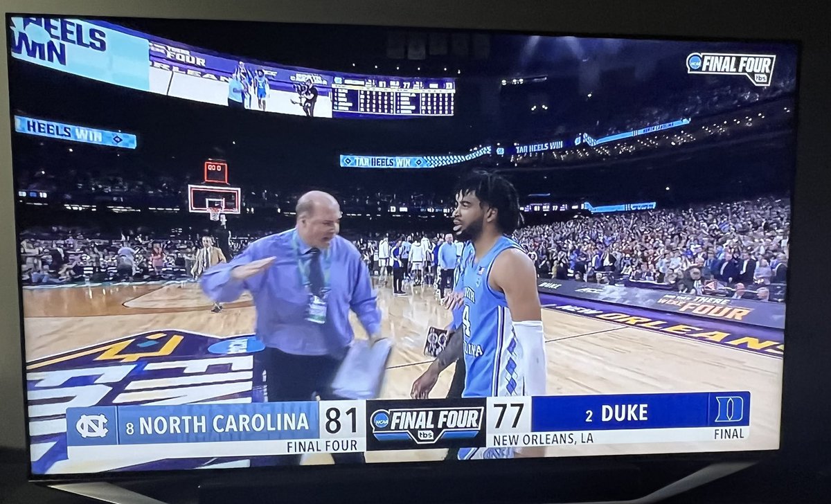 MicheleLCausey's tweet photo. YASSSSS CONGRATULATIONS TAR HEELS!!!! #COACHHUBERT👏🏽🍾👏🏽🍾👏🏽 #TARHEELBORNANDBRED #GDTBATH https://t.co/SRUAHjO7ee