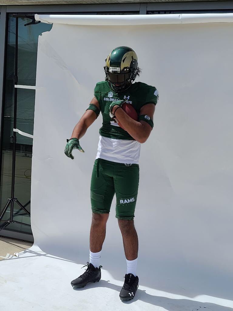 miles_tremell's tweet photo. Had a great unofficial visit @CSUFootball hope to come back some time in the future! @CoachFin_ @CUC_Coaches @BrandonHuffman @CoachE916 @CoachChadSavage @CoachJayNorvell @Inderkum_FB https://t.co/YWkfgsUT6i