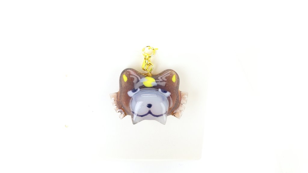 製作をサボってゲームばっかりしてました💦
家族と友人みんなで一緒に始めたポケモンアルセウス。
どハマりしてポケセンまで行きました😊

友人はガチグマちゃんLOVE。
しかし公式グッズが超少ない。
ガッカリしてたので作ってみました🤣
初めてのファンアート？🤣