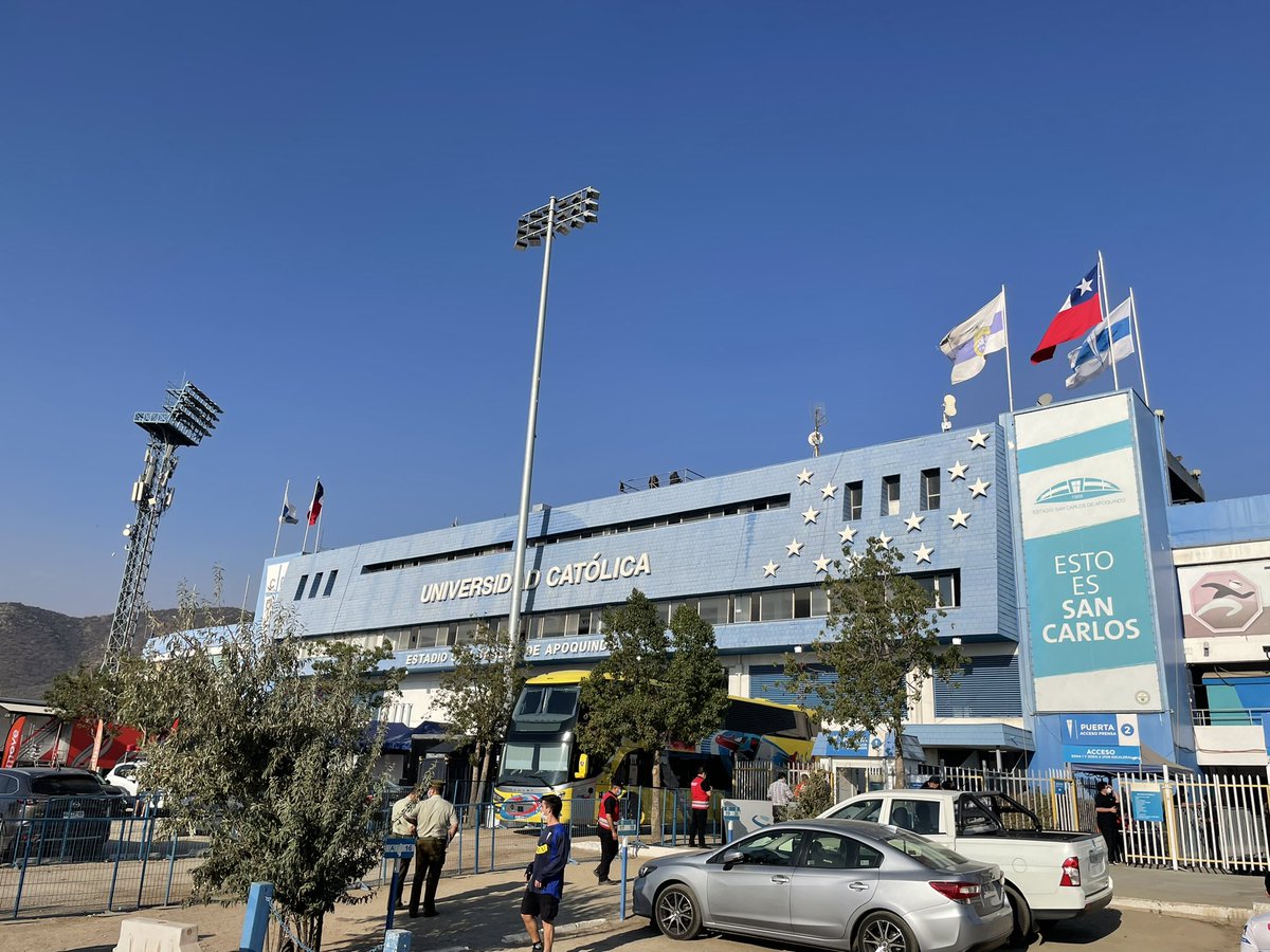 GuidoBenB's tweet photo. Een mooie dag in Santiago🇨🇱 met een mooie derby winst voor @Cruzados tegen @udechile #soccercamps #SouthAmerica https://t.co/u57asH3k8U