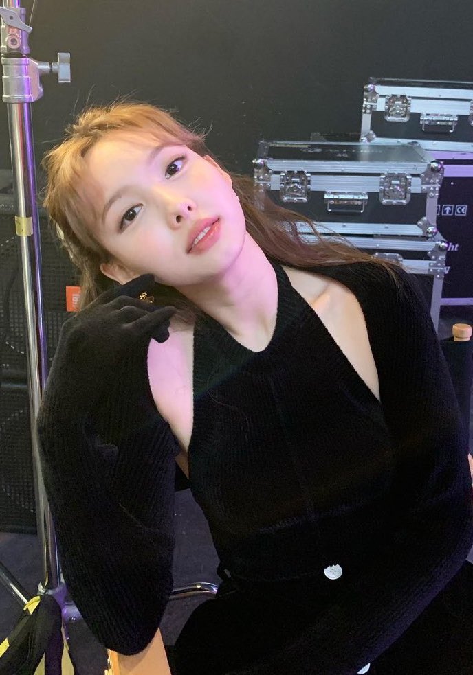 imnayeonarchive's tweet photo. IM NAYEON https://t.co/knUpdpMcrV