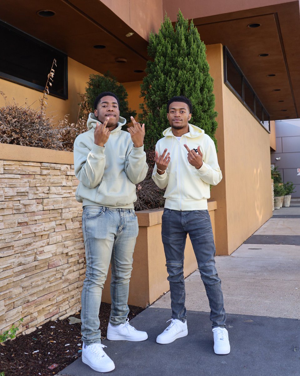 TKM_____'s tweet photo. This bigger than me👐🏾 #LLDAGUYS https://t.co/WVG14CoR5K