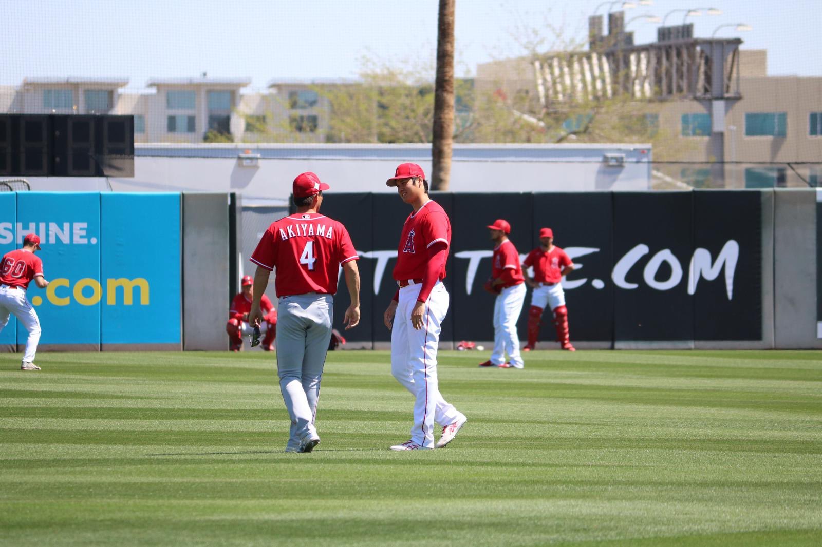 日本未販売【メジャーシンシナティレッズ秋山】本国ラジオ局