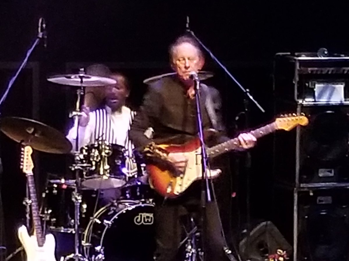 Great performance tonight from <a href="/JackdeKeyzer/">Jack de Keyzer</a> &amp; band at <a href="/TheMarketHall/">Market Hall</a> in downtown #Peterborough.  First time seeing him live since the VERY first time at the <a href="/HistoricRedDog/">The Red Dog</a> in 1990! Hope he's back soon!  For more tour info:

jackdekeyzer.com

#LiveMusic #BluesRock