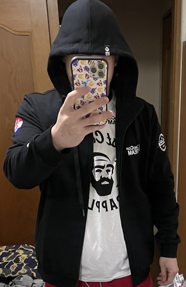 atsumo33's tweet photo. クロコップチーム出動。都内にお迎えにあがります！よき1日なりますよう。早朝より神頼みも万全。全力サポート #k1wgp  #kfesta5 #crocopteam #石井慧 https://t.co/47ZcZWYTad
