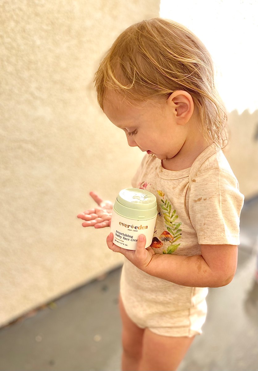 lindseeyy_marie's tweet photo. @Influenster My daughter loves her @everedenbrand nourishing baby face cream! She loves to rub it on her own face. I love the dispenser, I’ve never seen anything like it! https://t.co/g0opLK6xeB