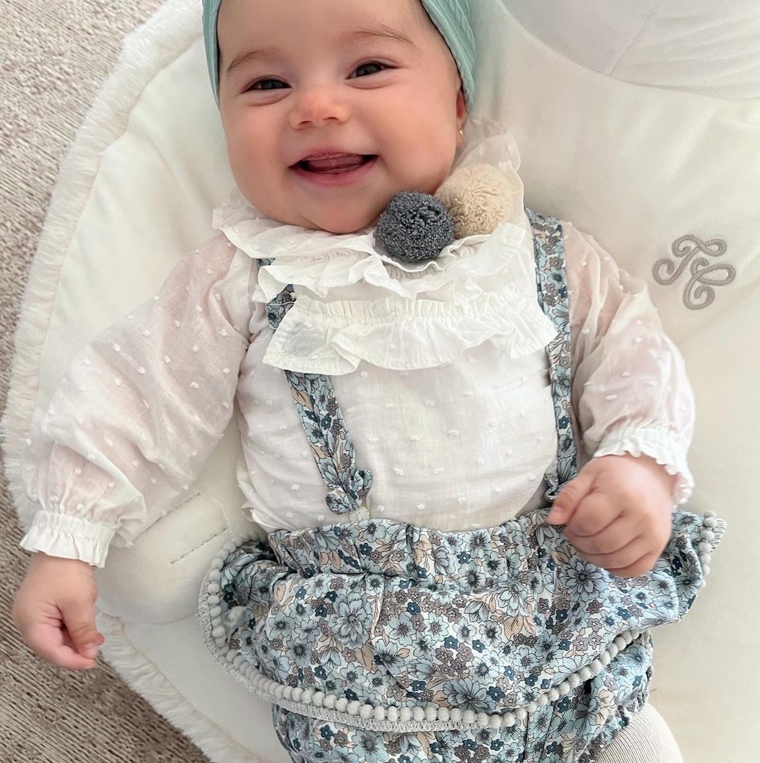 despiertamerica's tweet photo. ¡La bebé más feliz! Baby #Ximena es adorable. 😍 @ximenaNR https://t.co/NBpI7KP6Wz