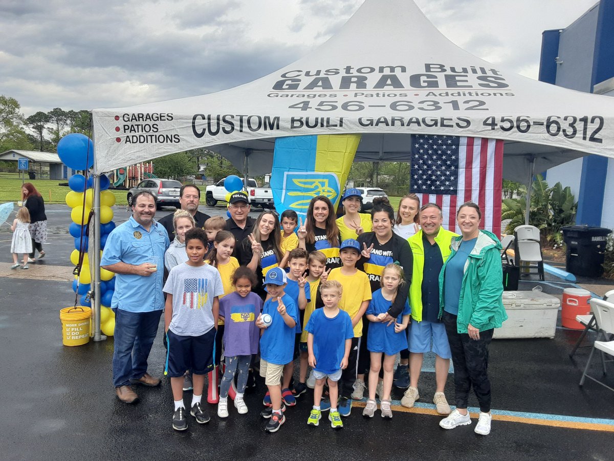 HarahanEconDev's tweet photo. Small town kids doing big things. Still time to swing by and help make a difference!
More on the impact our kids are making. Working with @gmfus and taking this to the next level. Stay tuned for more news.
#StandWithUkraine
#ItsWhatWeDo
#SmallTownBigThings https://t.co/9LN04UAw6F