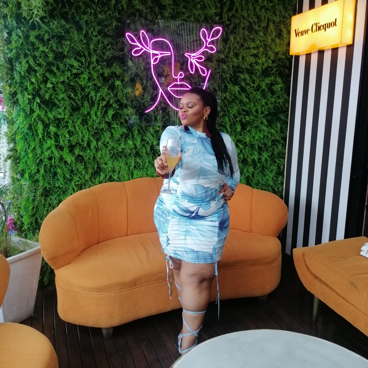 Ms_ViVaCi0us's tweet photo. The gorgeous gorgeous Diva's Celebration 🎈🎉
#Part1of2 #Daytimevibes #ZamGlamCelebration https://t.co/UY9gLKL2rR
