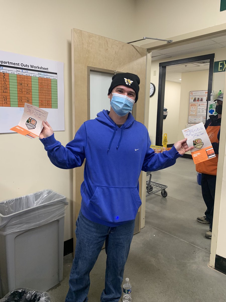 Jen Bates tweet media