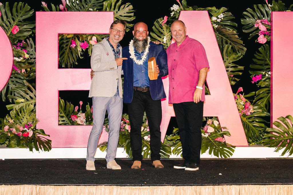 PedroG407's tweet image. Culmination to an amazing week at #PEAK22!!!