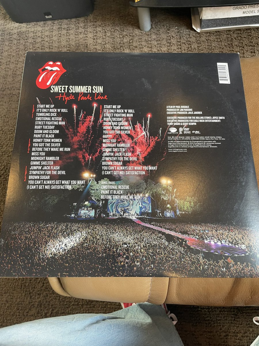clanceman65's tweet photo. Now Playing: “The Greatest Rock n Roll Band In The World”@RollingStones
“Sweet Summer Sun” #HydeParkLive on 3x #vinylrecords w #MickTaylor 👌
#RollingStones …God Bless & keep em’ #RIPCharlieWatts #RIPBrianJones ❤️✊
#GlimmerTwins cc @glimmergirl https://t.co/8YOLySfrgY