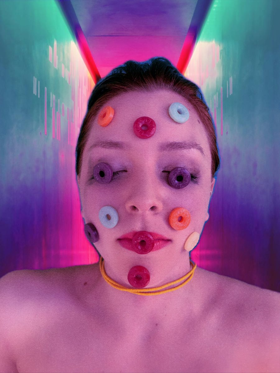 PaigeTautz's tweet photo. Non fungible closing night vibes. https://t.co/KZdJd8m0B6 https://t.co/h6aEEtHggW