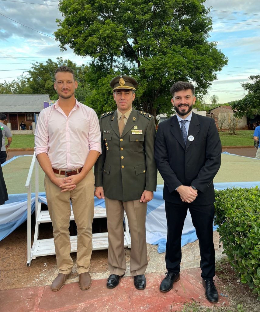 GKiczka's tweet photo. A 40 años, seguimos firmes en la tarea irrenunciable de mantener vivo el reclamo por la soberanía de las islas. 

Honor y gloria a los Veteranos y Caídos en la Guerra de Malvinas🇦🇷 https://t.co/rFkVPUPJIu