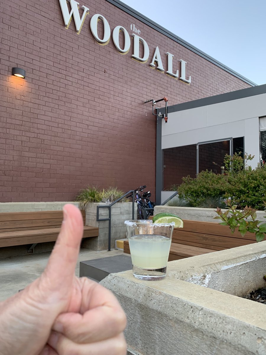 Neighbors4ATL's tweet image. Marking myself #SafeInBuckhead - having a pre-dinner drink with hubs &amp;amp; enjoying a balmy Spring night in the city.

Cheers!🍸🍹

#NotAWarZone
#WeSaidNoToBuckheadCity