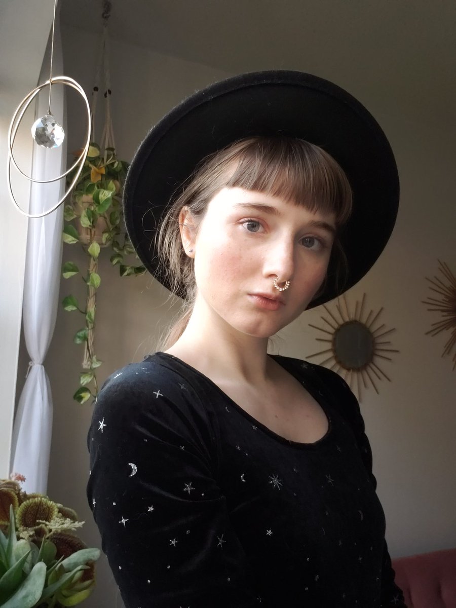Oceanfilly's tweet photo. Tried to take some photos because I am proud of finally getting my ears pierced as part of healing from purity culture....
.
.
.
.
And then my phone fell and captured this masterpierce. Duality of woman. https://t.co/dm5wbpNyDr
