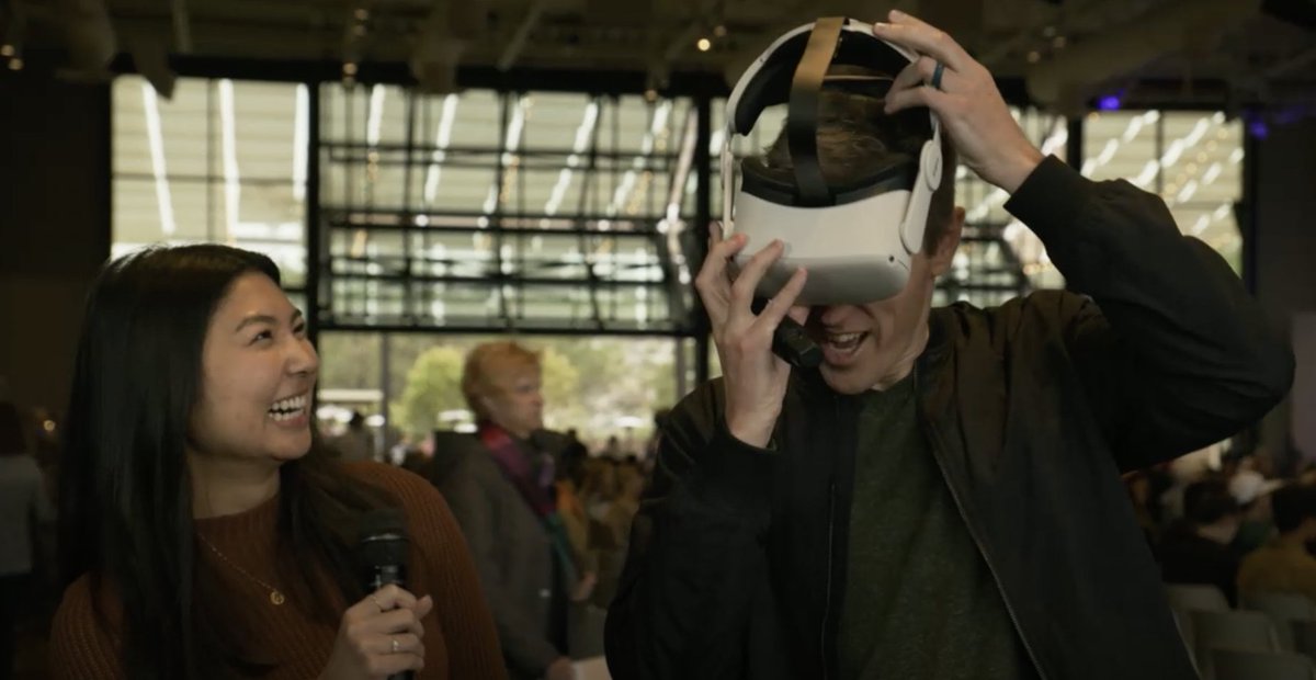 JayKranda's tweet photo. It's happening. VR is taking over @Saddleback :) #VRmeetup https://t.co/5BG78JBIgM