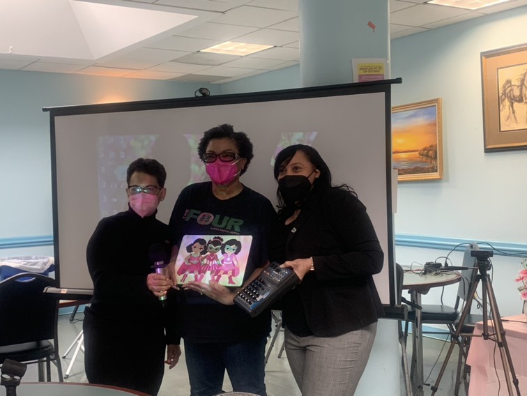 EpsilonPiOmega's tweet photo. Epsilon Pi Omega hosted their first in-person chapter meeting since 2020! A special thank you goes to our technology team A.K.A. "Pink Ladies In The Sky" for ensuring all members could access this meeting. 💕💚 #EPICEPiO #QueensAKAs https://t.co/91NE7wwf45