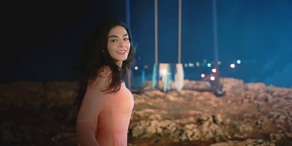EA_saak's tweet photo. Reyyan Şadoğlu

    #EbruŞahin #Hercai #Reyyan https://t.co/fFXCbt6G2T