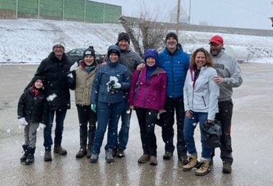 sprecherbrewery's tweet photo. We’re honored to be part of a community that came together to clean up our neighborhoods while braving the snow today.
Thank you @BlackHuskyBrews @AmorphicBeer @GatheringPlBeer @lakefront and everyone who helped!
#BrewGoodThings https://t.co/kKNMnydIju