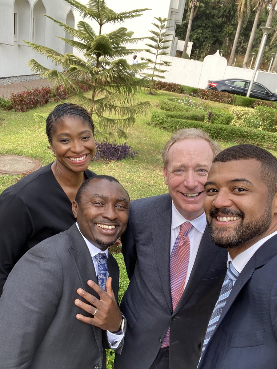 danielanthonyb's tweet photo. Microsoft Nigeria hosting Brad Smith! https://t.co/MRl9yeAh5r