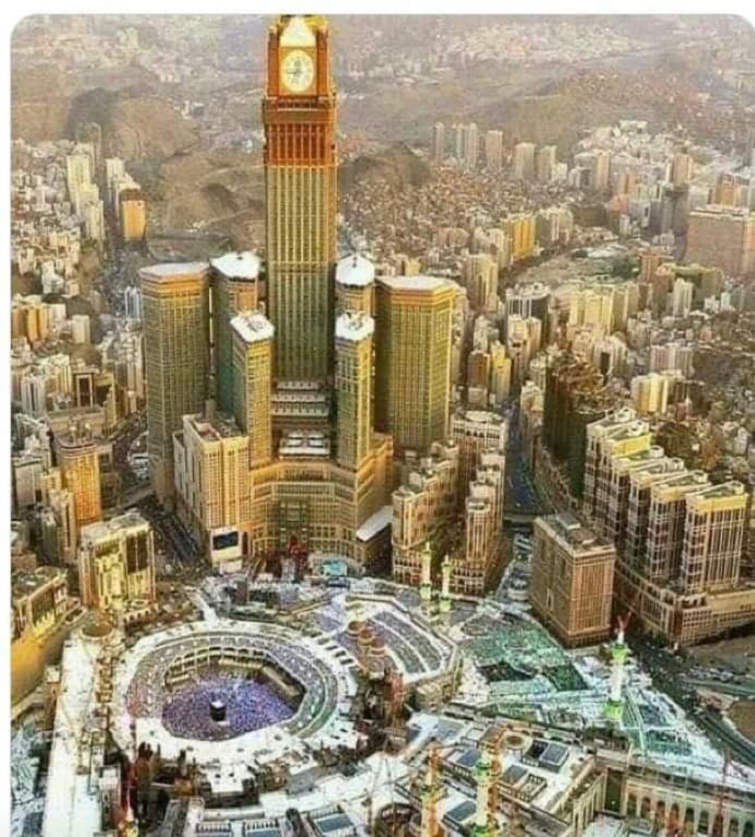 Şeytan Kendisine Atılan Taşlarla Neler Yapmış.