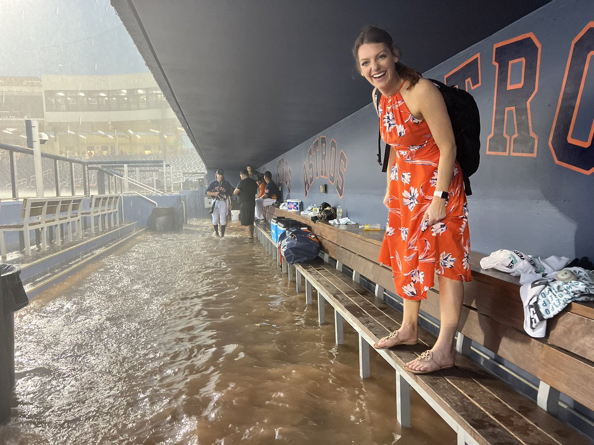 JuliaMorales tweet picture