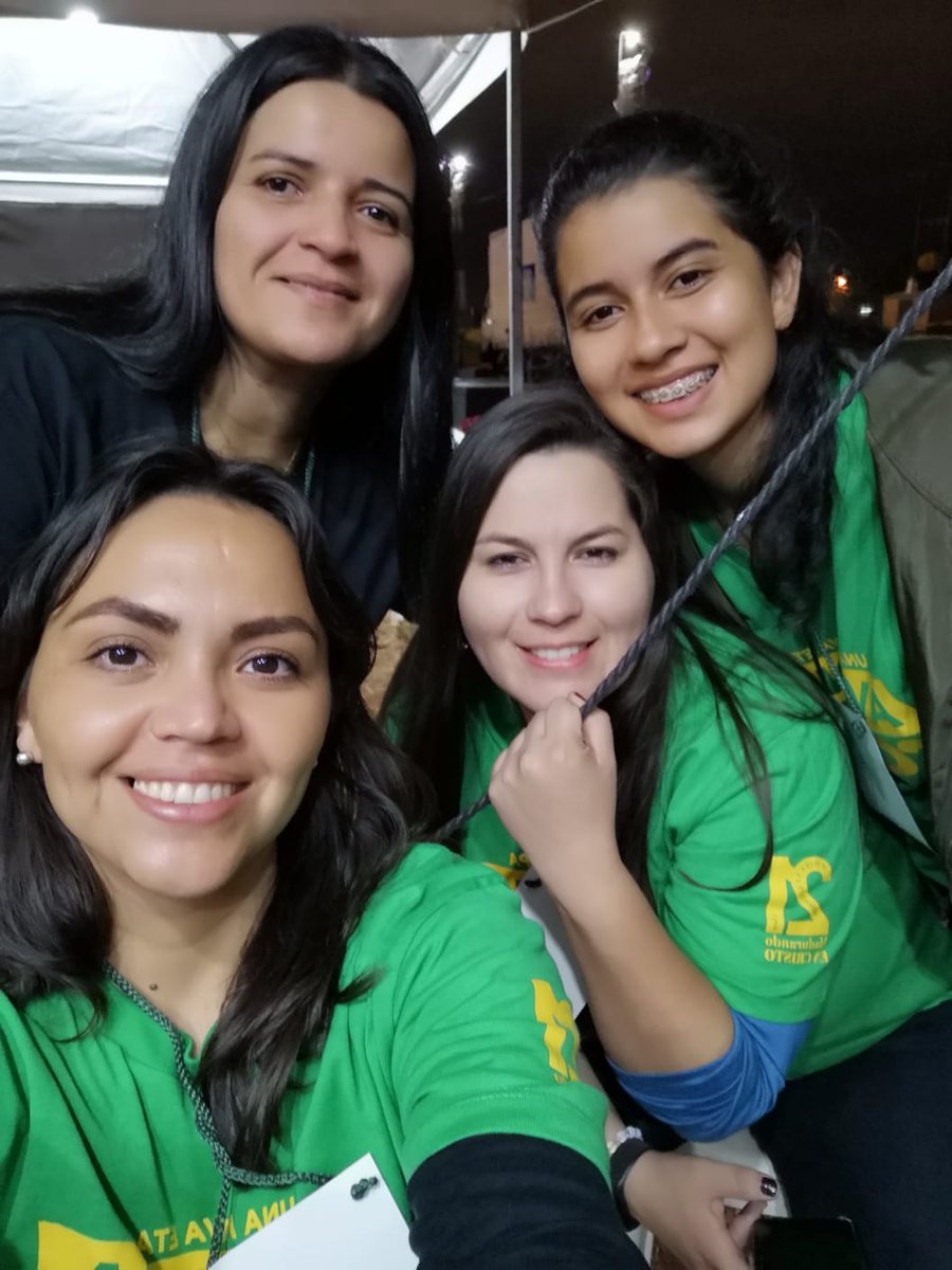 m_lauli's tweet photo. #MQV21Años #AvanzaConFe https://t.co/4BQuT3HLOA