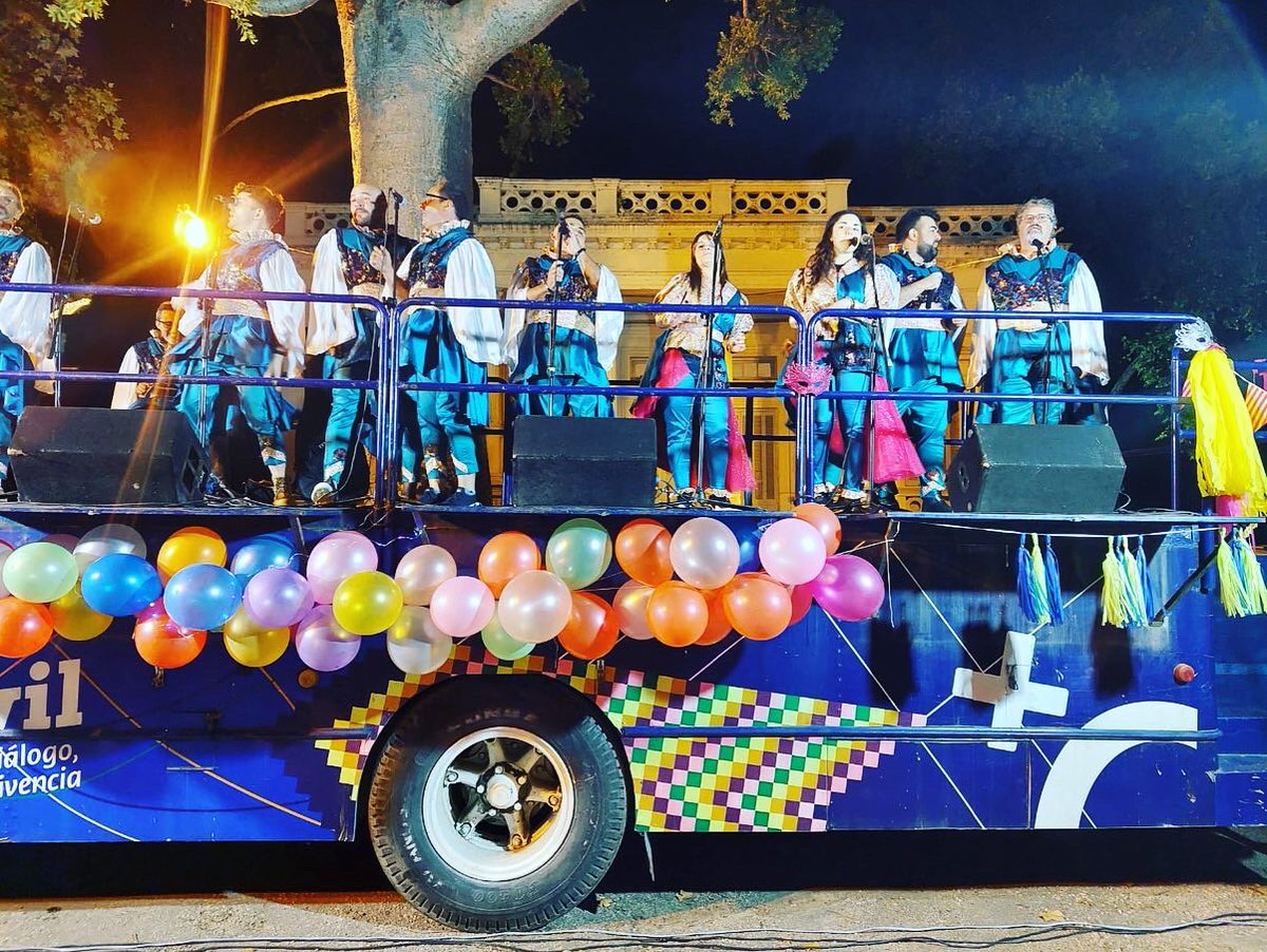 Sábado de cultura en el oeste 🙌🏻
✅ Homenaje a la mujer en Plaza de la Equidad -organizado por Comisión de Cultura de la zona 18- <a href="/Comunal18/">Comunal Dieciocho</a> ✊🏻💜
✅ Festival de otoño “Entierro de Carnaval” en el <a href="/Comunal14/">Comunal Catorce</a> -organizado por la Comisión de Cultura de la zona 14- 🍂 🎭