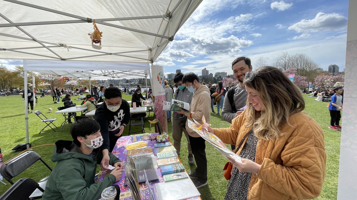 TW_Vancouver's tweet photo. 🌸Thank you Minister @JoyceMurray for visiting and sending your support at #Taiwan booth in #Vancouver #CherryBlossom #Festival.
It’s great to see many friends today, Consul General Hatori of #Japan & of course the founder of #VCBF Linda Poole for organizing this amazing event! https://t.co/W6LFf1Qr7h