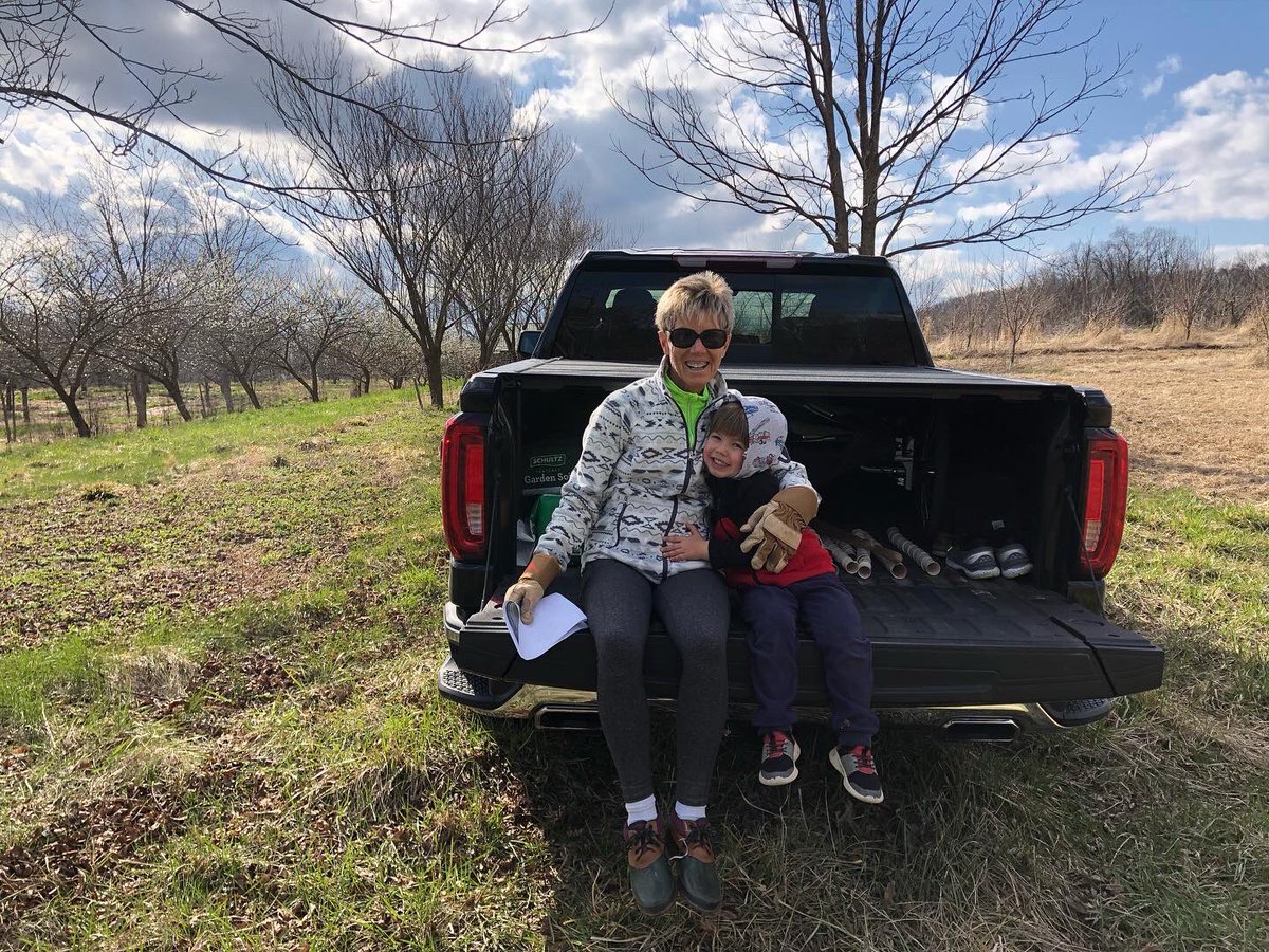 blackbearcider's tweet photo. Thanks to my orchard crew for all the help prepping for spring planting!! It’s a LOT of work clearing land and getting ready for a new block of APPLE TREES!! 🍎
#familybusiness #applegrowing #cider #cidermaking #mogrown #moapples #mocider #drinkmocider https://t.co/u9CS6nMTpa