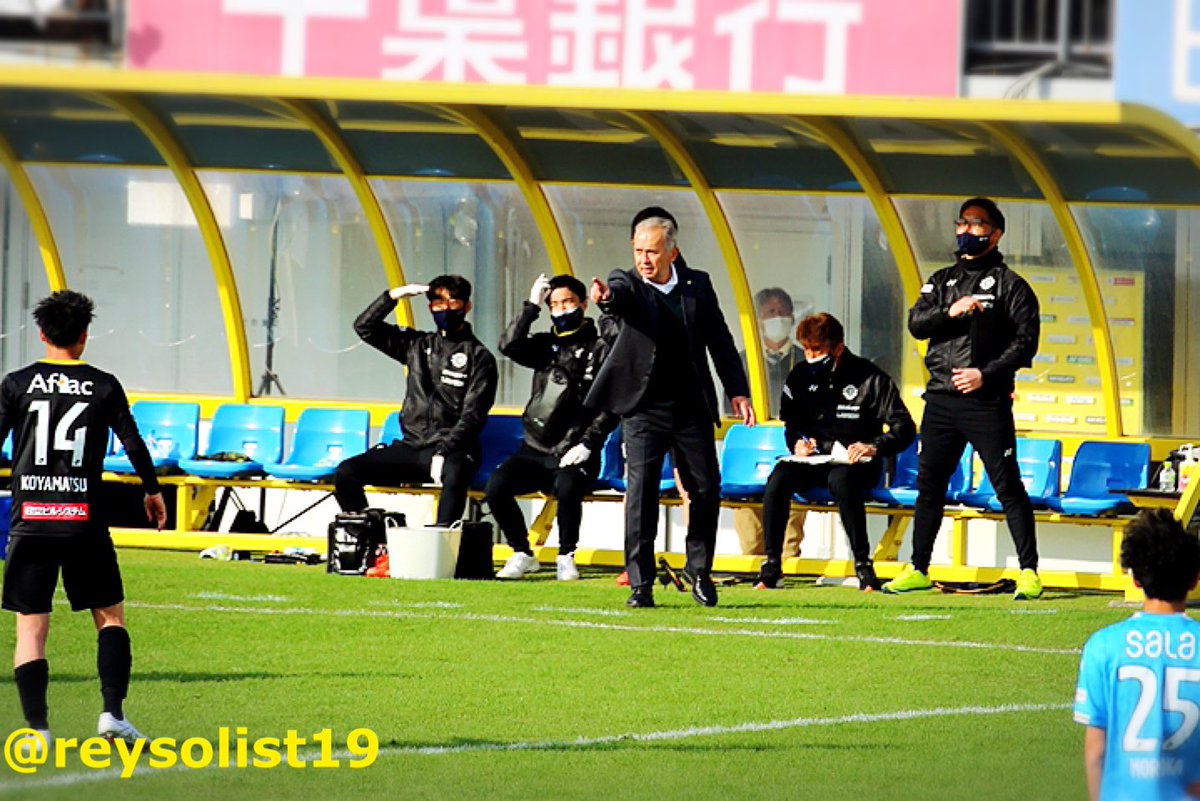 reysolist19's tweet photo. 昨季はいろいろ言われたネルシーニョ
今季は序盤スタートダッシュに名将に陰りなし
フットボールに運と流れは重要だと改めて思う
30周年、ACL決めてくれ
#reysol #柏レイソル
#ネルシーニョ
#VITORIA
#ROADtoACL https://t.co/Q9dIOOWhUt