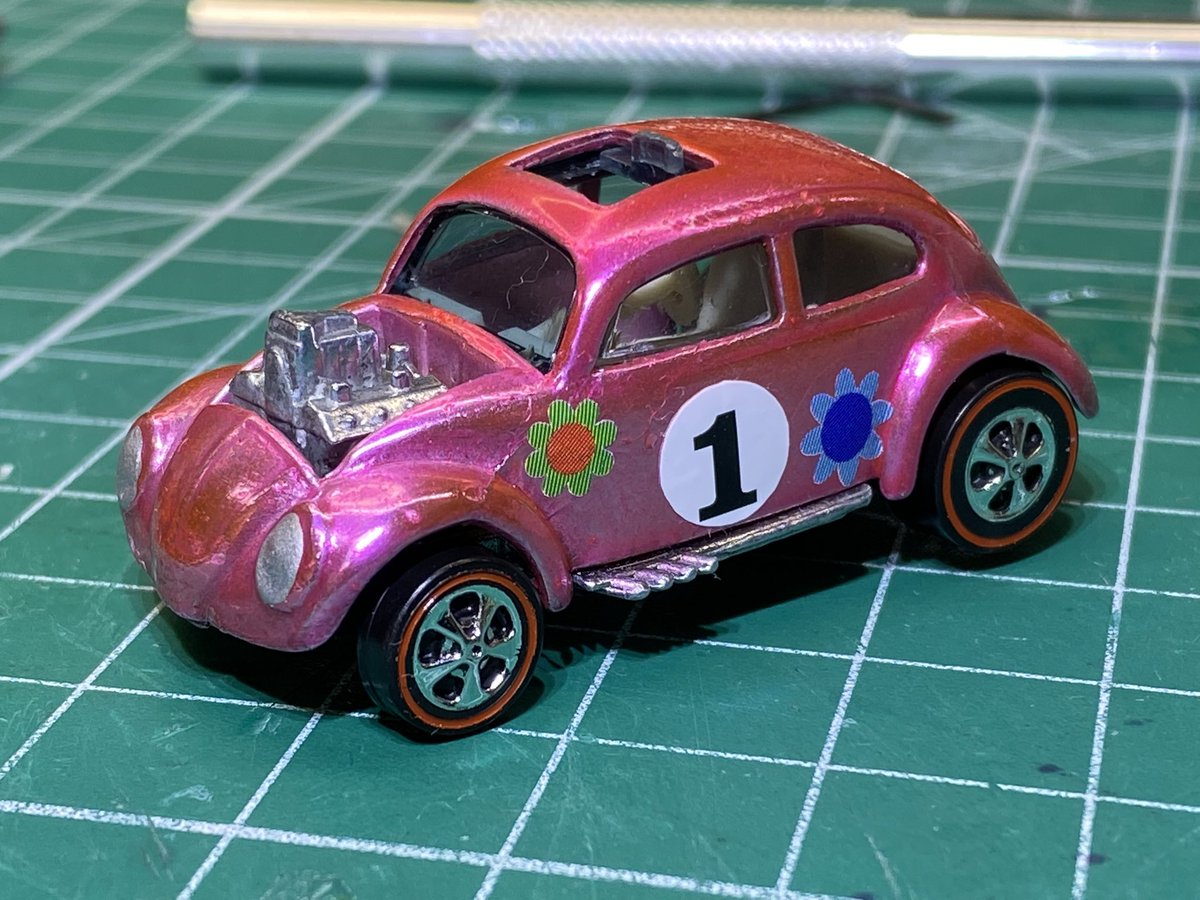 lfjii's tweet photo. Easter Buggy. #diecastrestoration #redlinehotwheels “Custom Volkswagen” (USA) 1968 #spectraflame https://t.co/m01yMcQHSU