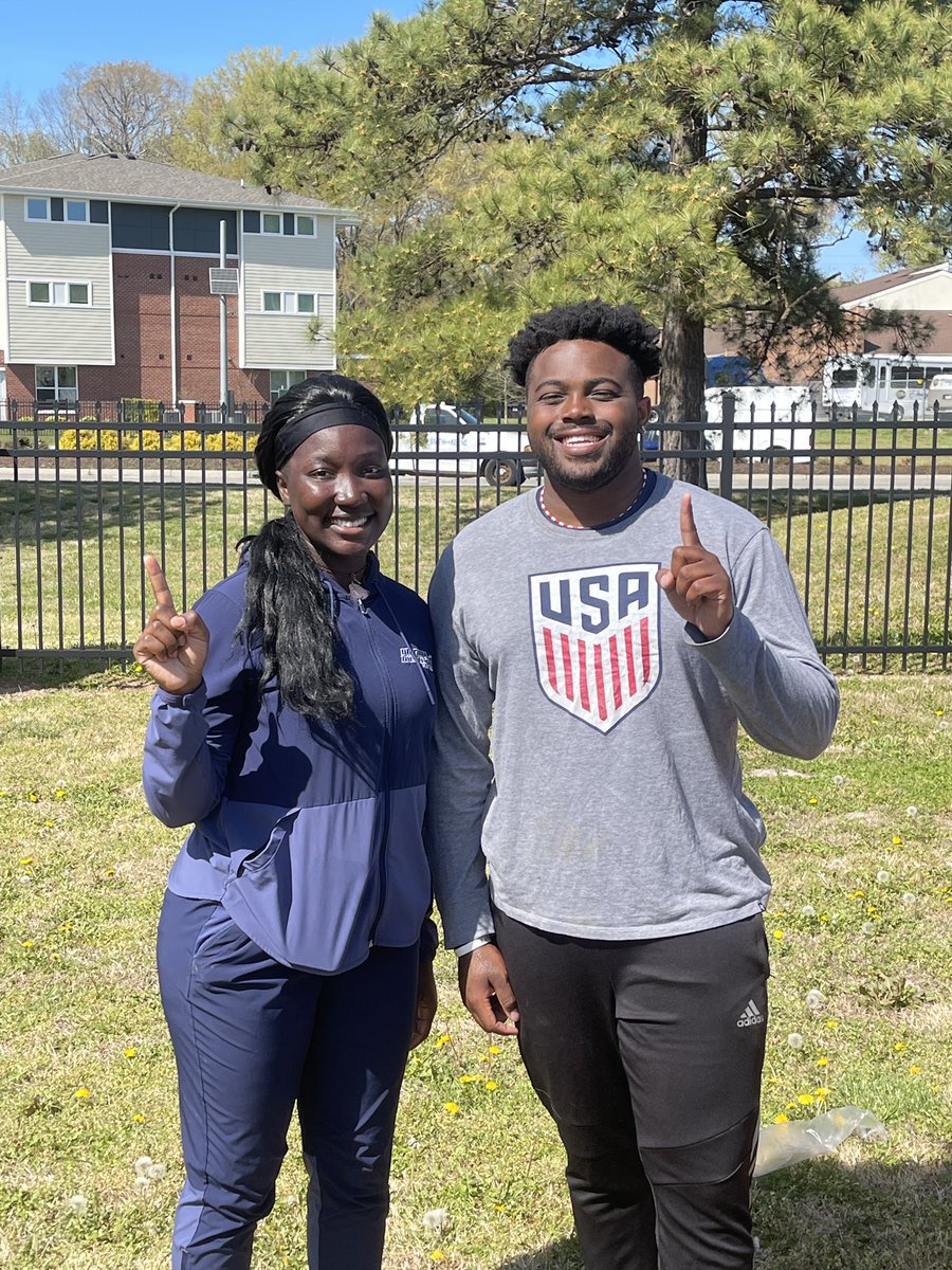 VWUThrows's tweet photo. 🚨🚨🚨NEW SCHOOL RECORD IN THE DISCUS FOR OUR SENIOR MARIAMA DIALLO!! 34.95M was her previous best , today she threw 39.42M. That currently puts her 11th in the nation and leads the ODAC conference! #finsup #throws #discus #trackandfield https://t.co/3XAabU3rmT