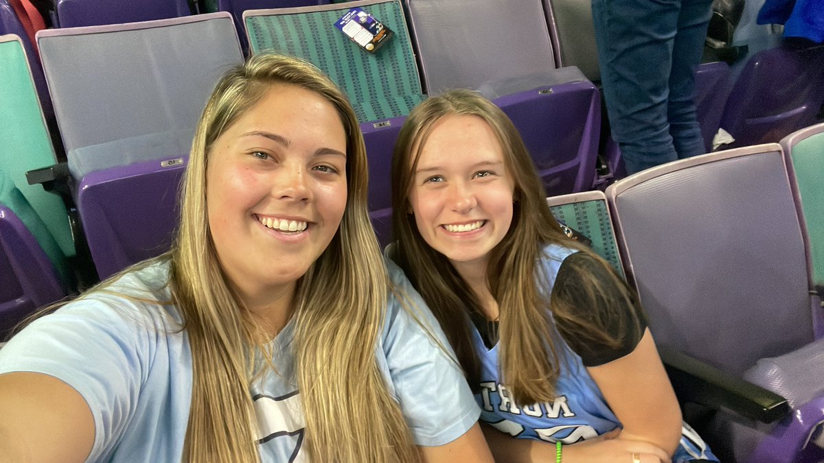 lexi__jeffreys's tweet photo. #UNCSELFIE https://t.co/trut19Ex6b