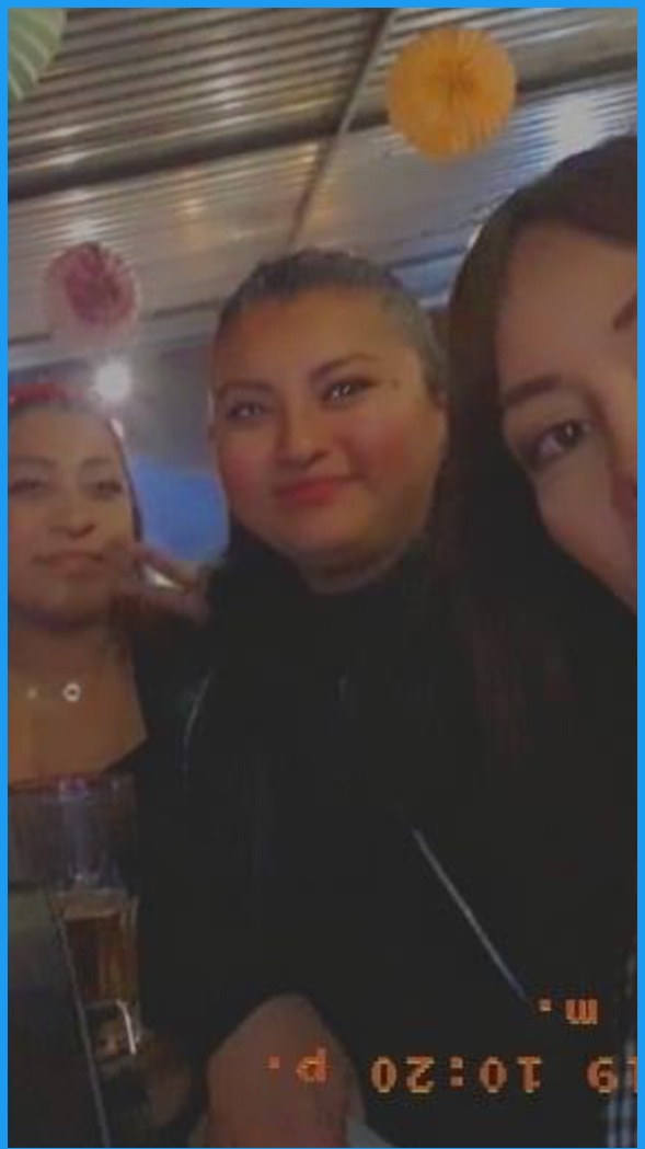 Baby090909_'s tweet photo. 4/ Y hay muchas más fotos de tu familia filtrados aquí en twitter, pero no las publico por respeto, respeto que voy perdiendo cada vez que veo las atrocidades qué haces. 
(Como meterte con un niño) https://t.co/DVCR0wPX1s