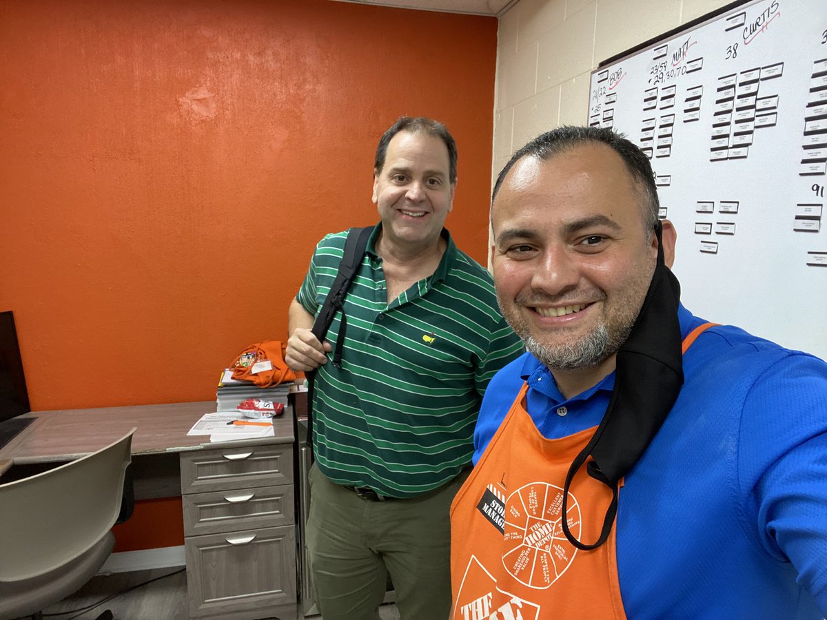 Thanks to <a href="/HDCurrie0264/">Christopher currie</a> for sharing all your knowledge and you guidance at 0262. Good luck in you new store. #0262proud