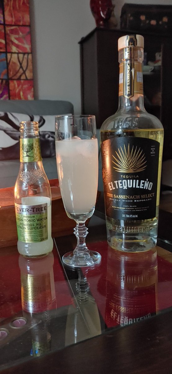 TeresaHolm13's tweet photo. Enjoying a Saturday night drink or two or 😉
@SamHeughan @RealAlexNorouzi
@SassenachSpirit
 #TheSassenachSelectTequila  #ElTequileño 
#DoubleWoodReposado https://t.co/RQ1rBDryp4