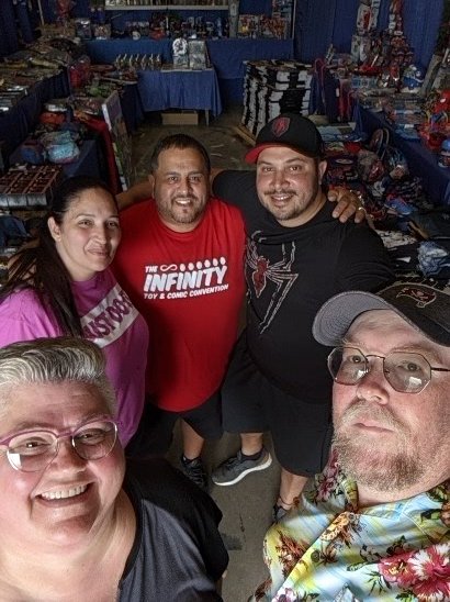 O__C__D's tweet photo. Had a great day hanging with our #MarvelousMerchandise family. Can't wait till we can do it again
#ocd #orlandocollectordeviants #ontheroadagain #conlife #confriends #comics #conventions #collectibles #artists #creators #comicbooks #collectors #confather #olocomicandtoyshow https://t.co/RwHZBvoDnZ