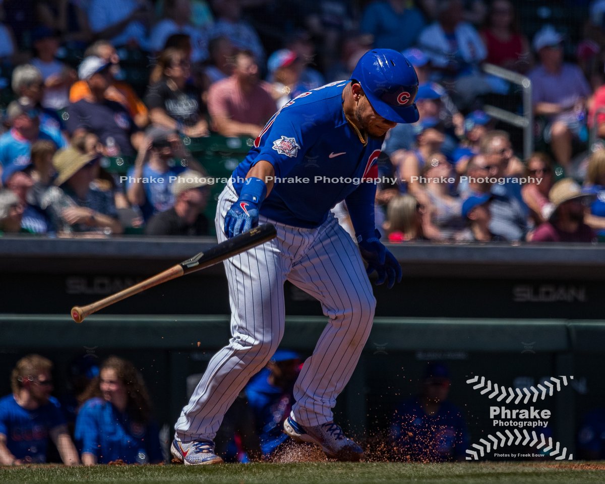 phrakephoto's tweet photo. Willson Contreras (40) C Chicago Cubs tosses his bat #beisbolvenezolano #TalentoVenezolano #peloteroVenezolano
#cubs #Itsdifferenthere #cubtogether #chicagocubs #gocubsgo #flythew #cubbies #EverybodyIn #Cachorros
@cubszone
@CubsDen #overflybat https://t.co/vX3WcKEjb0