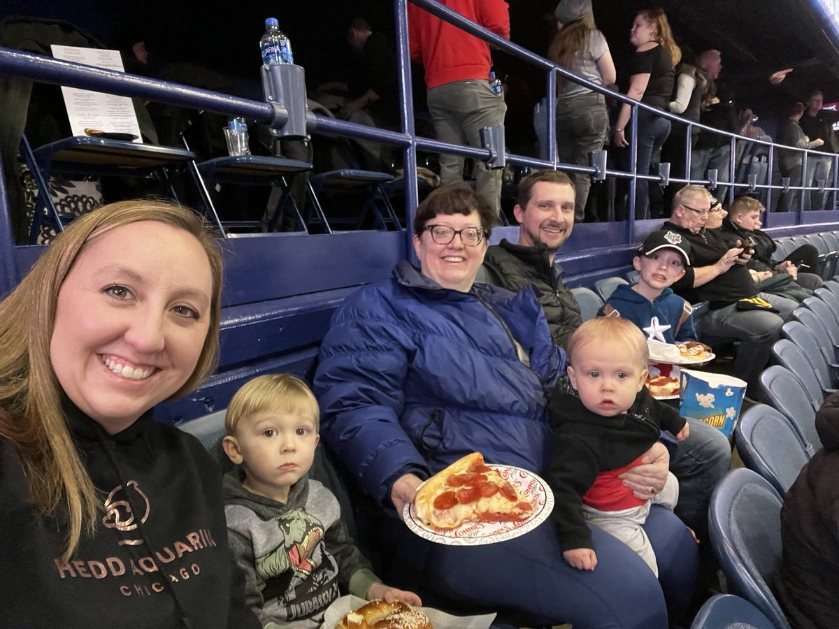 Kelly1129's tweet photo. Go Wolves!
 Section 105 R1 #sing2wolves https://t.co/hYoaJRwUMt