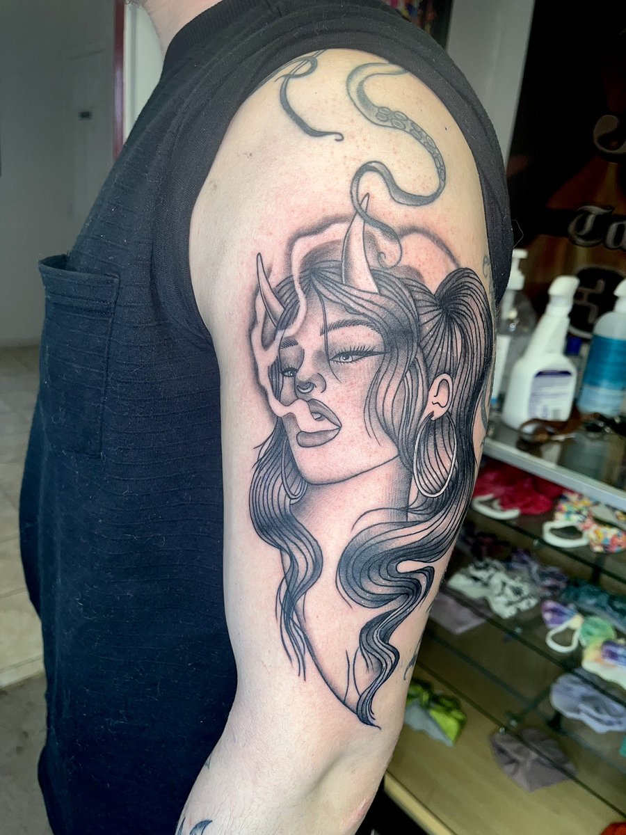 ToriNicole69's tweet photo. Todays session with my brother😊

 Didn’t get to finish https://t.co/DoMWivLkOS